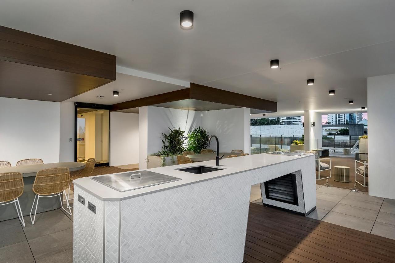Koko Broadbeach Gold Coast Exterior foto